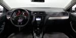 Volkswagen Jetta 2.5 COMFORTLINE MT BOLSAS AIRE DEL. Sedan 2017