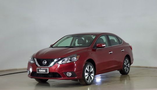 Nissan • Sentra