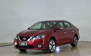 Nissan • Sentra