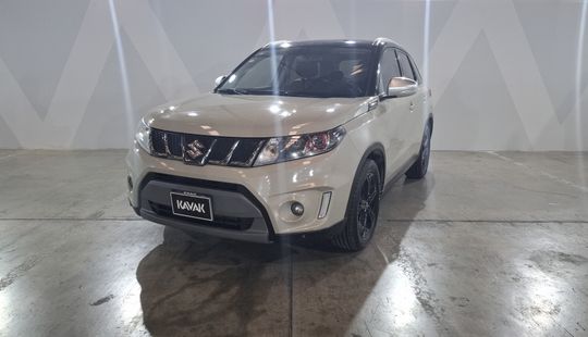 Suzuki • Vitara