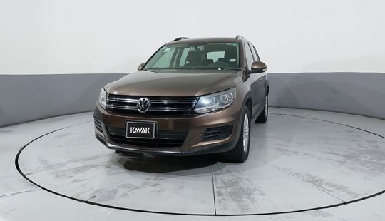 Volkswagen • Tiguan