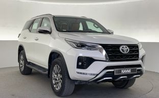 Toyota • Fortuner