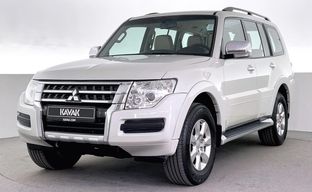 Mitsubishi • Pajero