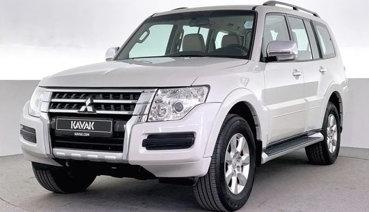 Mitsubishi • Pajero