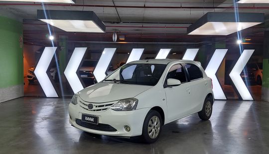 Toyota • Etios