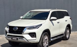 Toyota • Fortuner