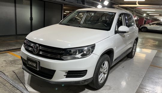 Volkswagen • Tiguan