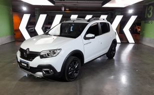 Renault • Sandero Stepway