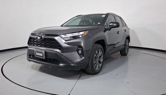 Toyota • RAV4