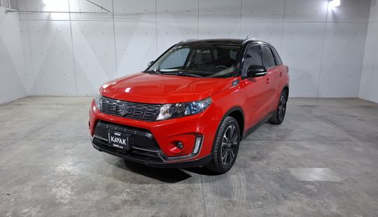 Suzuki • Vitara