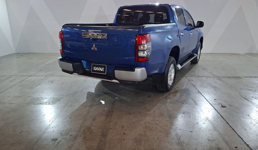 Mitsubishi L200 2.4 GLX GASOLINA Pickup 2021