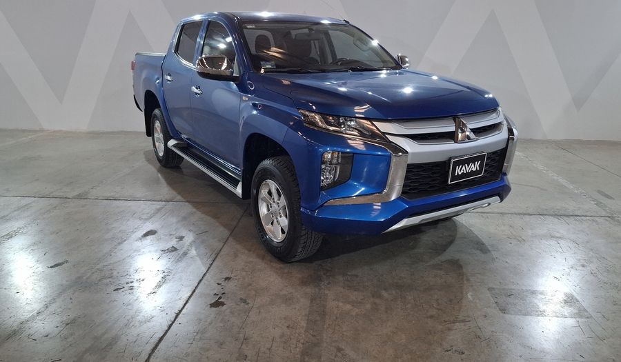 Mitsubishi L200 2.4 GLX GASOLINA Pickup 2021