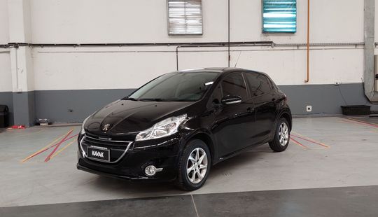 Peugeot • 208