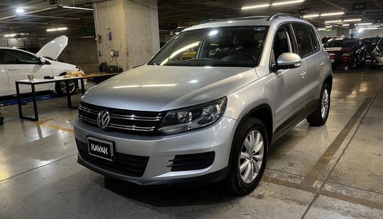 Volkswagen • Tiguan