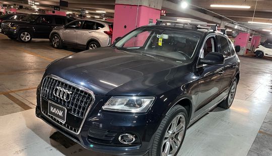 Audi • Q5