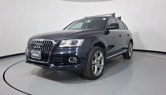 Audi • Q5