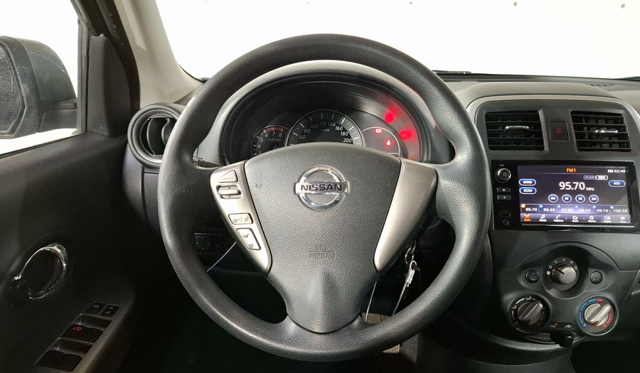 Nissan March 1.6 ADVANCE Hatchback 2020