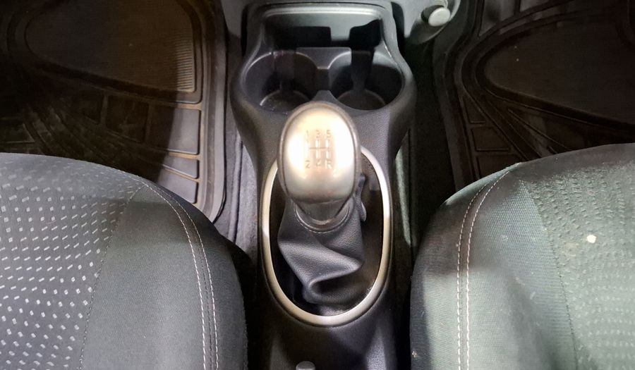Nissan March 1.6 ADVANCE Hatchback 2020