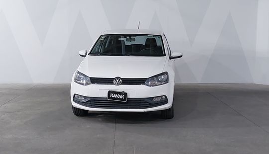 Volkswagen • Polo