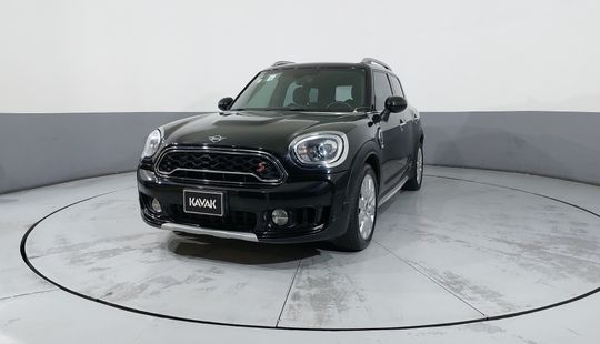 Mini • Countryman