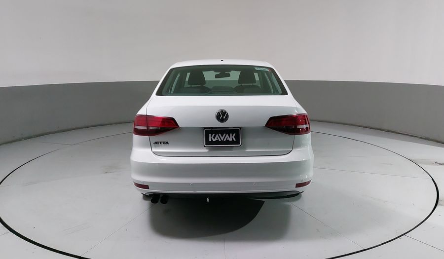 Volkswagen Jetta 2.0 MT Sedan 2016