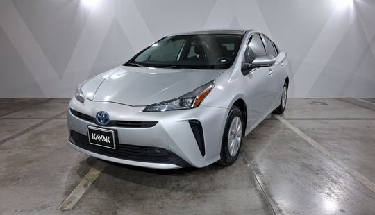 Toyota • Prius