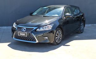 Lexus • CT200H