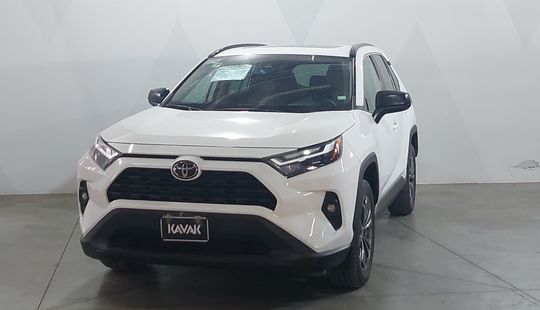 Toyota • RAV4