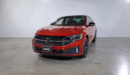 Volkswagen • Jetta