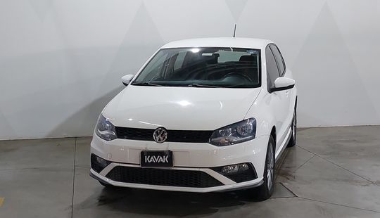 Volkswagen • Polo