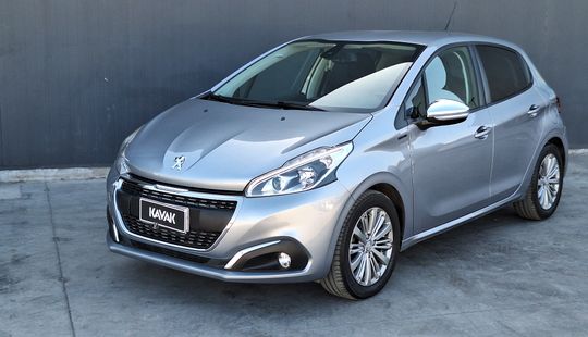 Peugeot • 208