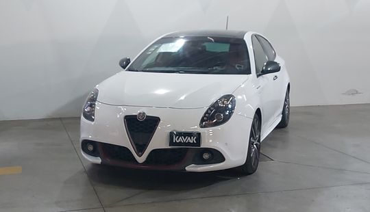 Alfa Romeo • Giulietta