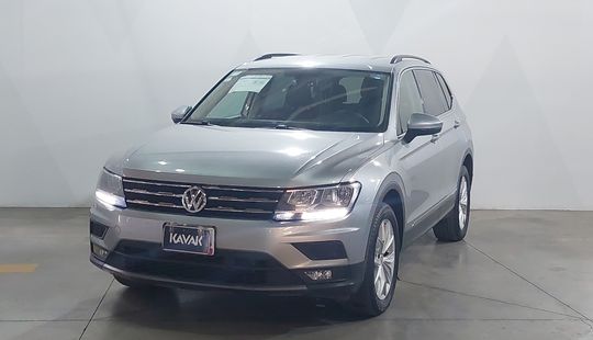 Volkswagen • Tiguan