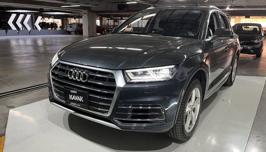 Audi • Q5