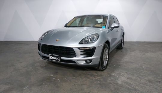 Porsche • Macan