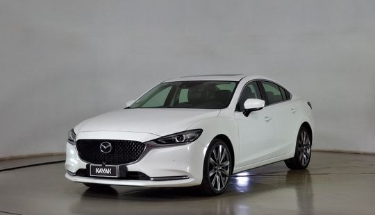 Mazda • Mazda 6