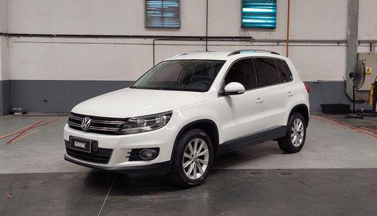 Volkswagen • Tiguan