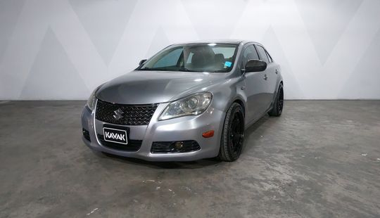 Suzuki • Kizashi