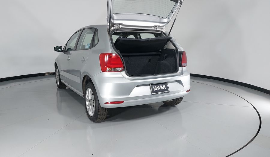 Volkswagen Polo 1.6 MT Hatchback 2017