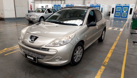 Peugeot • 207