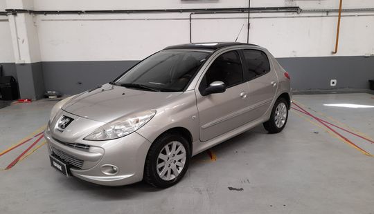 Peugeot • 207