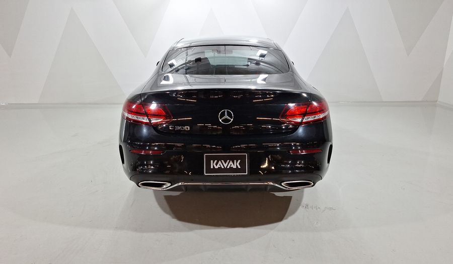 Mercedes Benz Clase C 2.0 300 AUTO Coupe 2019