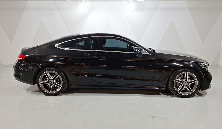 Mercedes Benz Clase C 2.0 300 AUTO Coupe 2019