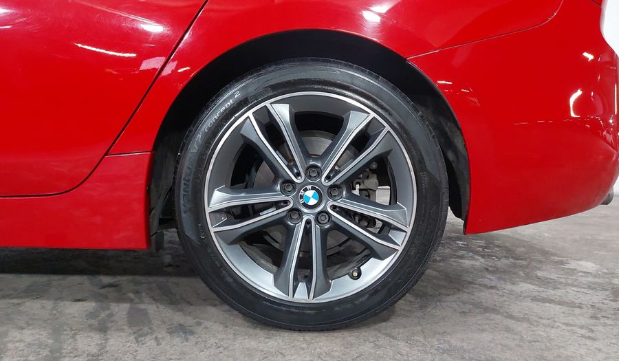 Bmw Serie 1 2.0 120IA SPORT LINE AUTO Sedan 2019