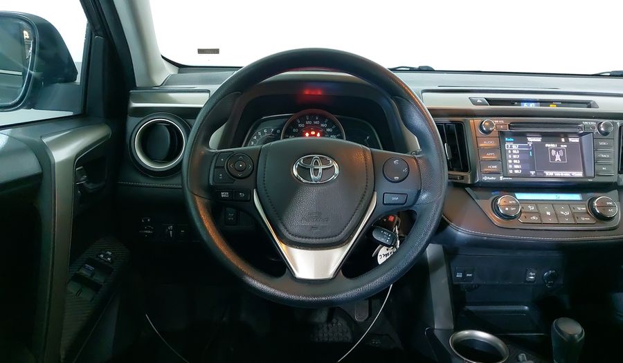 Toyota Rav4 2.5 XLE AWD AT Suv 2015