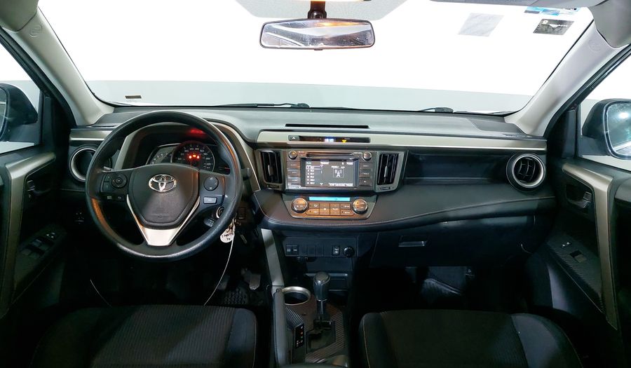 Toyota Rav4 2.5 XLE AWD AT Suv 2015