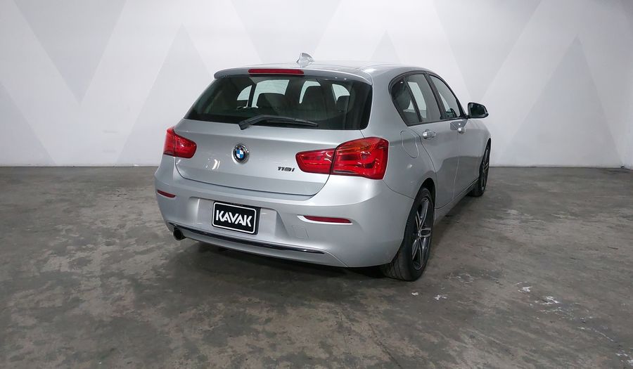 Bmw Serie 1 1.5 118IA SPORT LINE AUTO Hatchback 2018