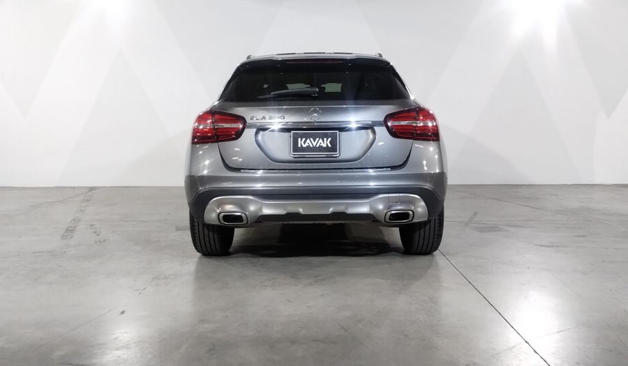 Mercedes Benz Clase Gla 1.6 GLA 200 SPORT DCT Suv 2020