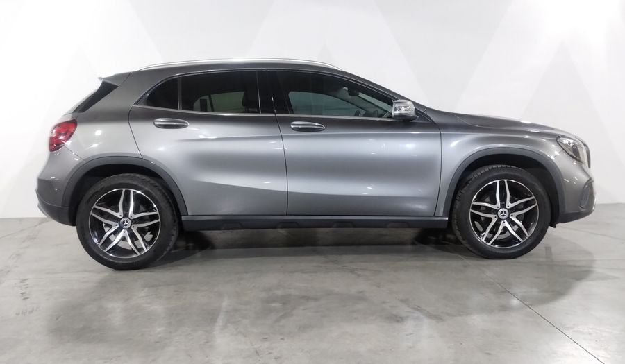 Mercedes Benz Clase Gla 1.6 GLA 200 SPORT DCT Suv 2020