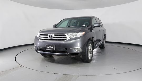 Toyota • Highlander